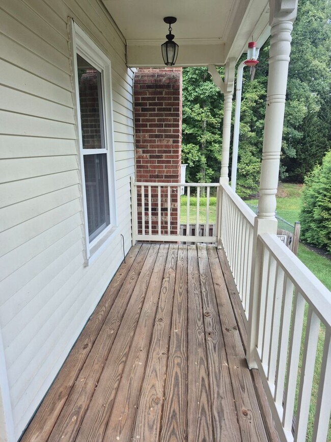 125 Ivywood Dr