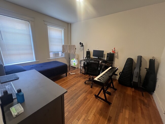 Photo - 25 Queensberry St Condo Unit #8