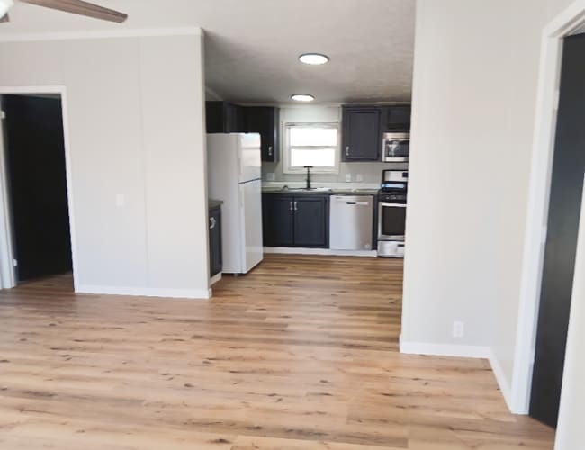 Photo - 2552 Smith Ave