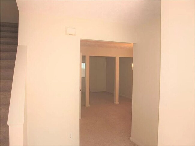 Photo - Three Bedroom Town Home, Total Electric