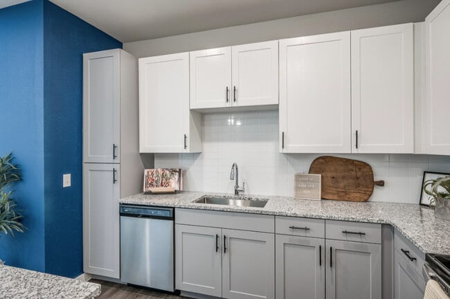 Photo - Up to 6 Weeks FREE – Make Your Move Today! Unit ASB