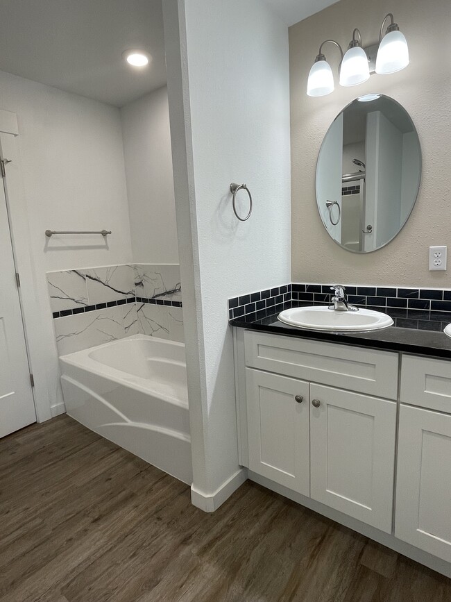 Photo - 2942 W 18th Ave