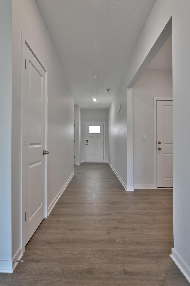 Photo - 738 Maria Dr