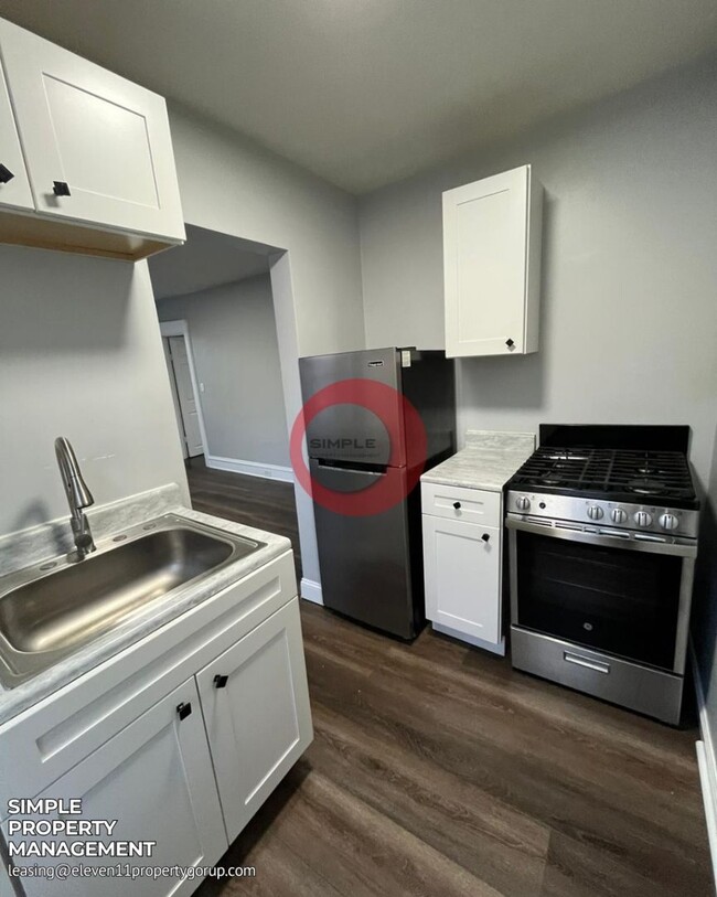 520-524 Windsor Street - 520-524 Windsor Street Unit Apartment B