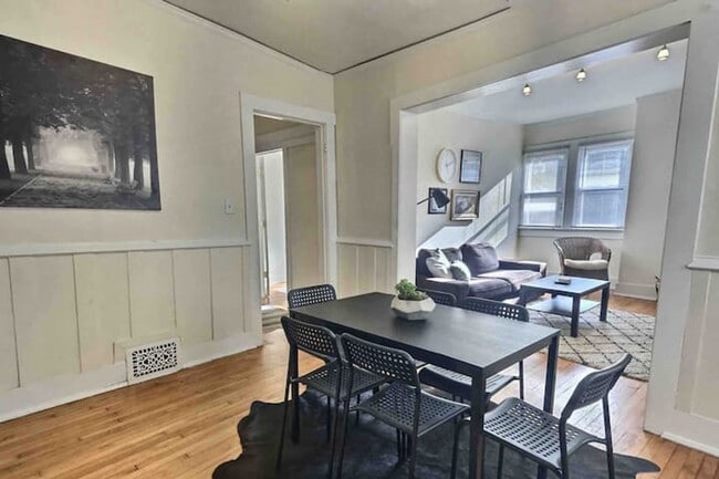 Photo - 2586 N Cramer St Unidad Lower