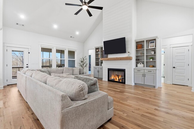 Photo - 12 Grier Ln