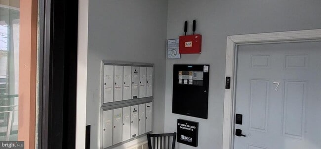 Photo - 1729 CENTRE Ave Unit 10