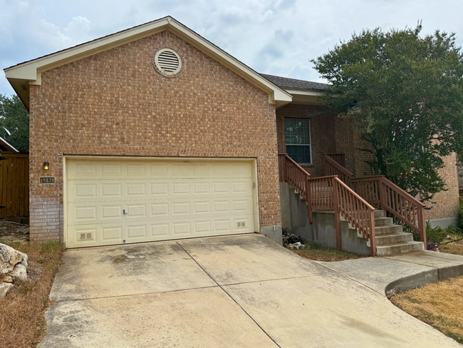 Photo - 18434 Rogers Bend House