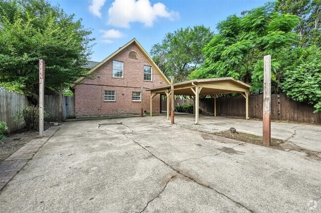 Building Photo - 508 E Sanford St Rental