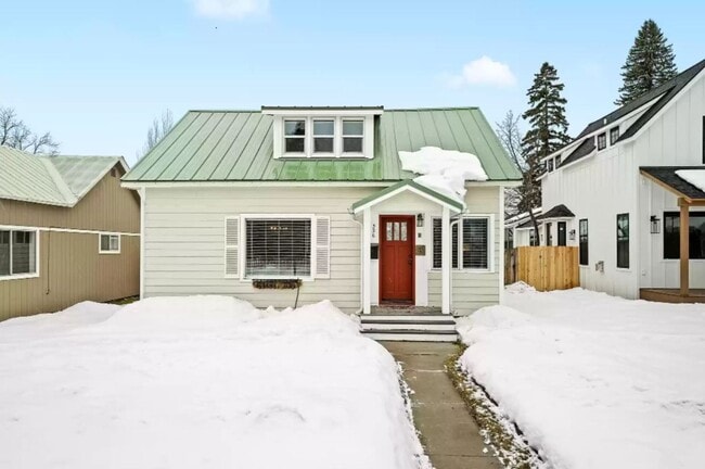 Building Photo - Whitefish cottage