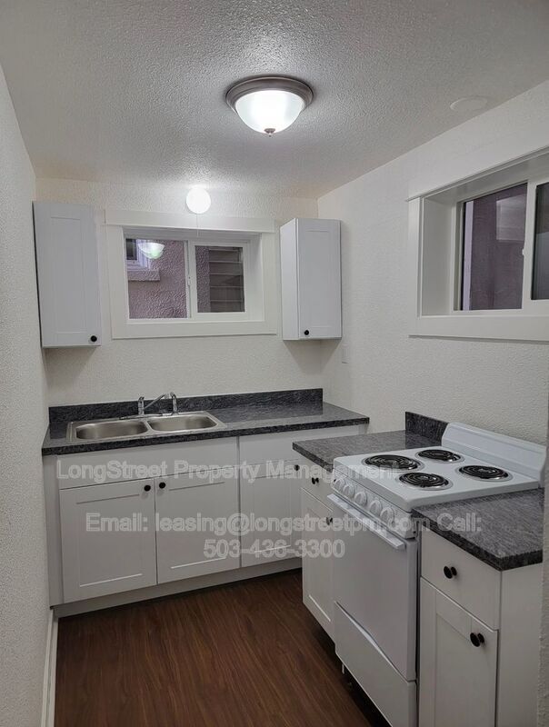 Photo - 205 NW Kings Blvd