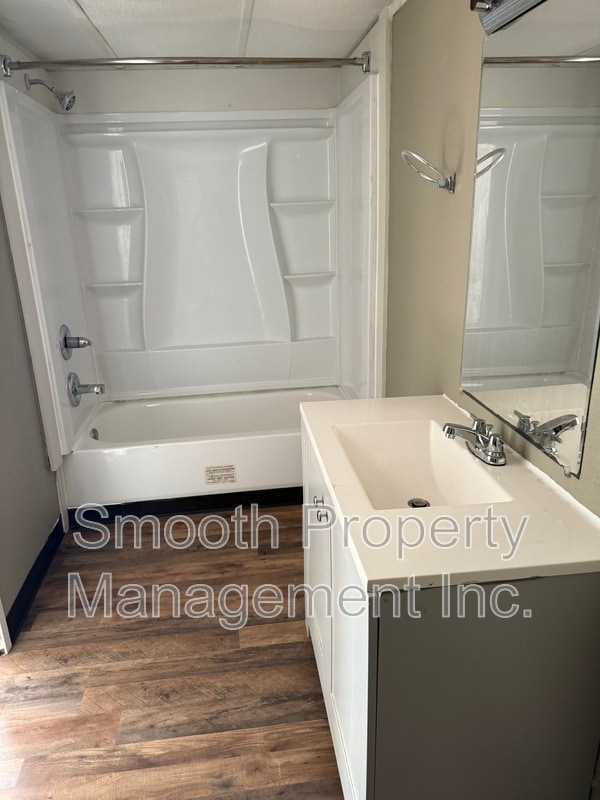Photo - 7650 Kipling St