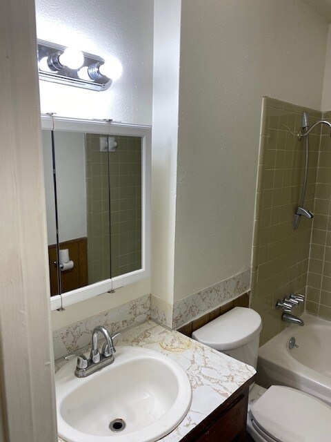 Photo - 309 Flournoy Dr Unit B