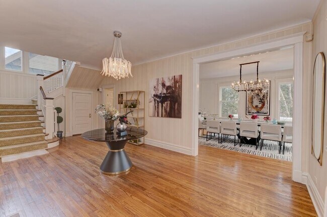 1499 Sheridan Rd