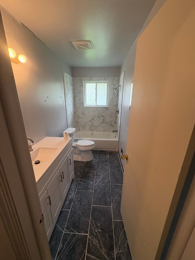 Photo - 2895 Simpson Dr