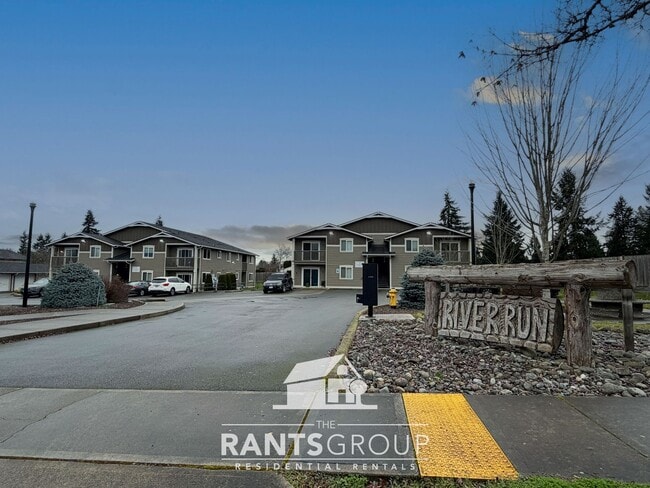 Building Photo - Cuter 2 Bed in the heart of Yelm! Unit 201A