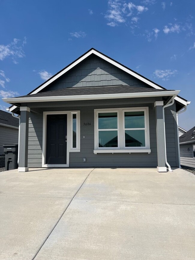 Building Photo - Single Level Home in New SunRidge Community