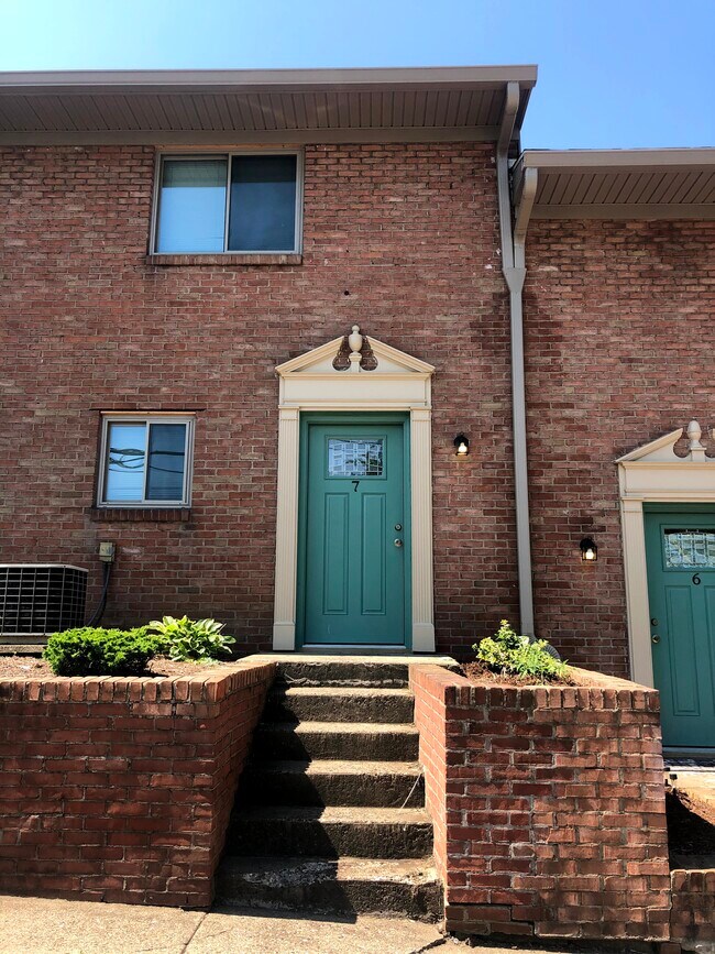 Greenbrier Gardens Apartments For Rent in Parkersburg, WV