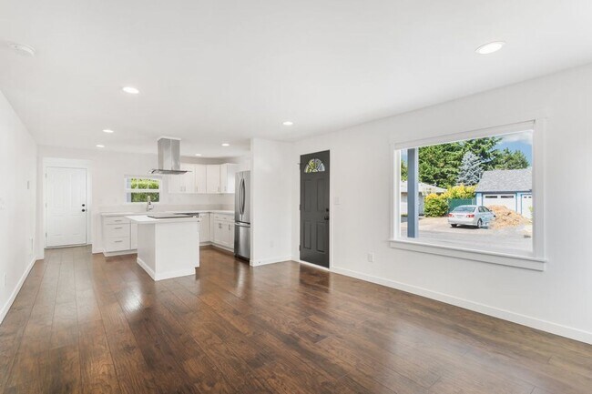 Photo - Charming Two Bedroom Haven in SE Portland!