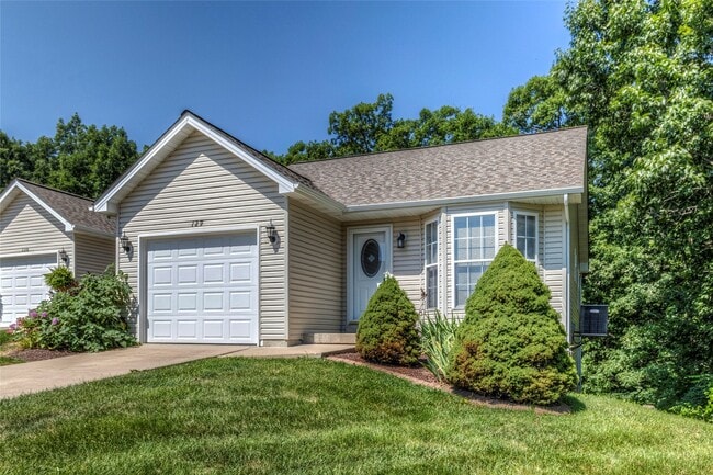 Photo - 129 Ft Hancock Cir