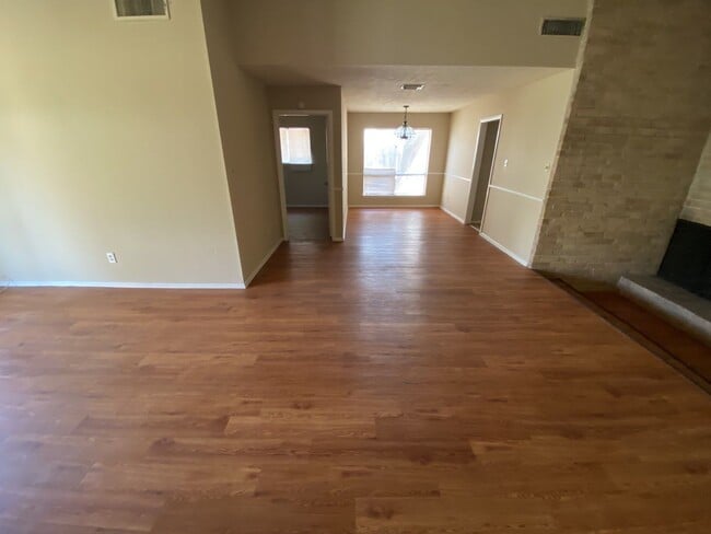 Photo - 2502 Quiver Ln