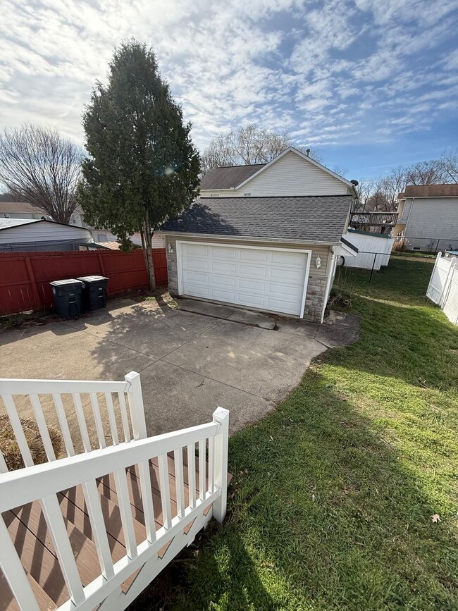 Photo - 3 Bedroom 1 1/2 Bath House