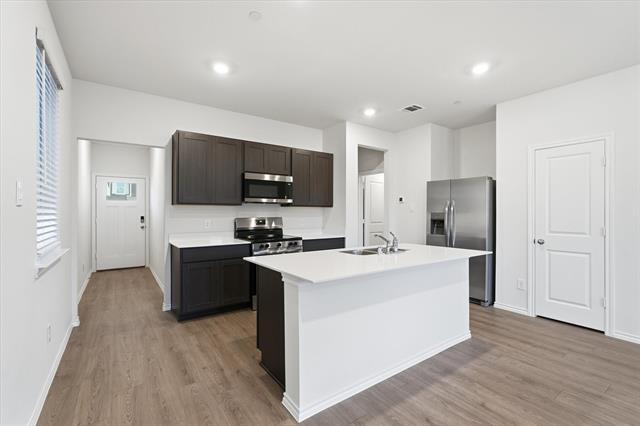 Photo - 215 Arbor Dr