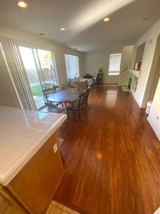 Photo - 1245 Mayberry Ln