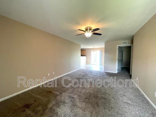 Photo - 1004 N Radcliffe St Unit B