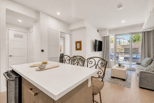 Photo - 333 Sunseeker Ave Unit SI ID1556401P