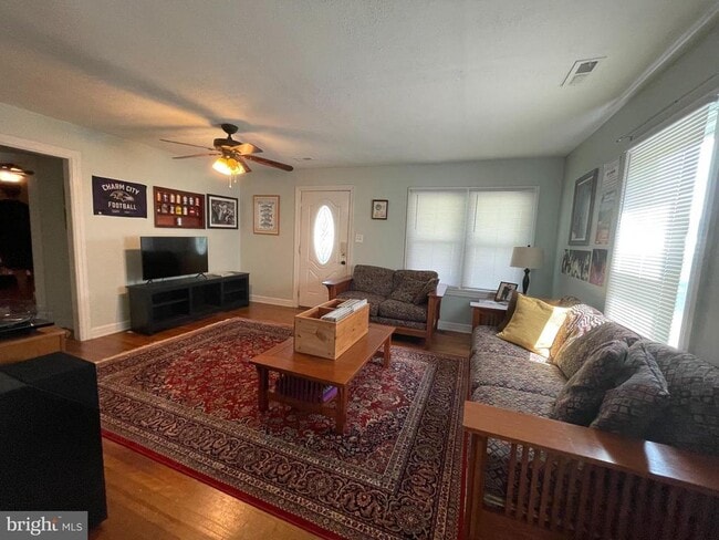 Photo - 6062 Potomac Dr