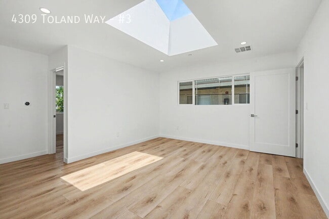 Photo - 4309 Toland Way Unit #3