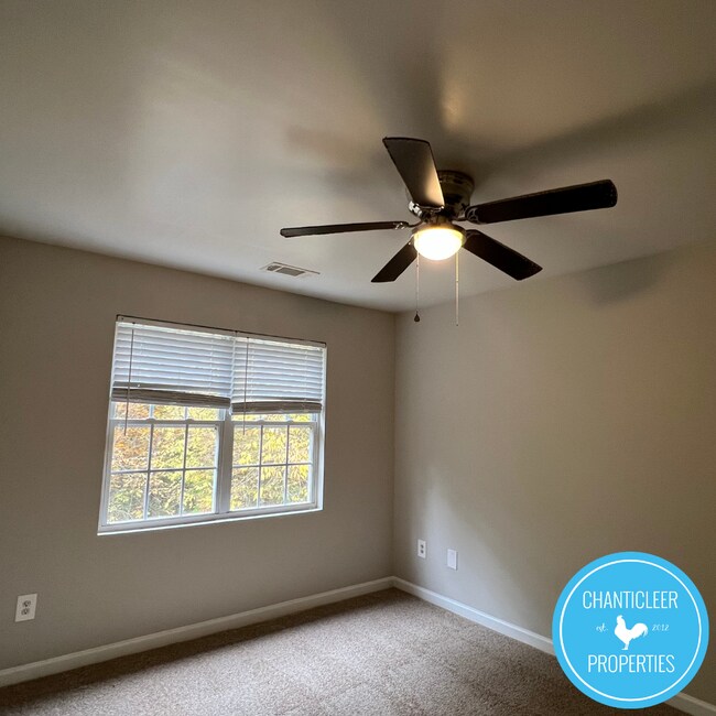 Photo - 1041 W Barton St Unidad S