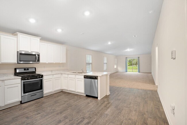 Photo - 22 Caminha Rd