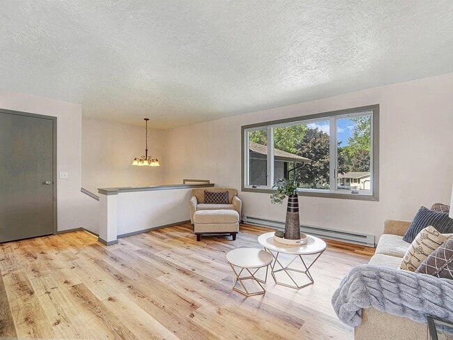 Photo - 5131 Lakewind Dr