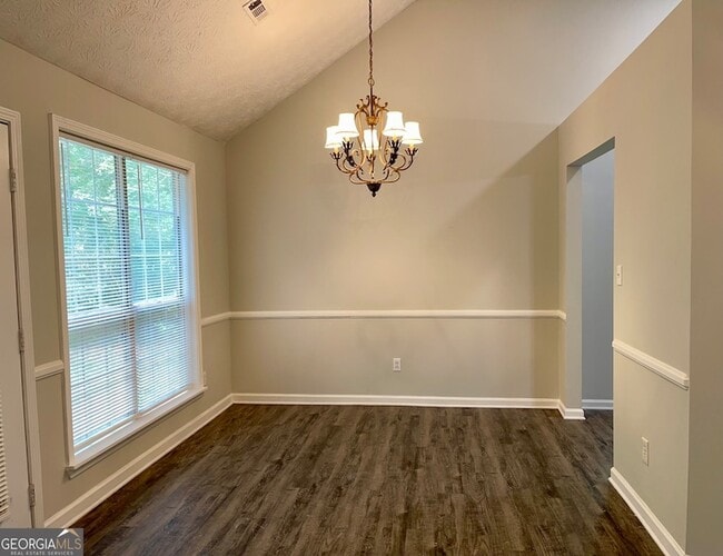 Photo - 99 Creek Cir