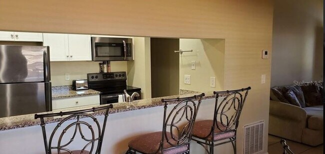 Kitchen bar