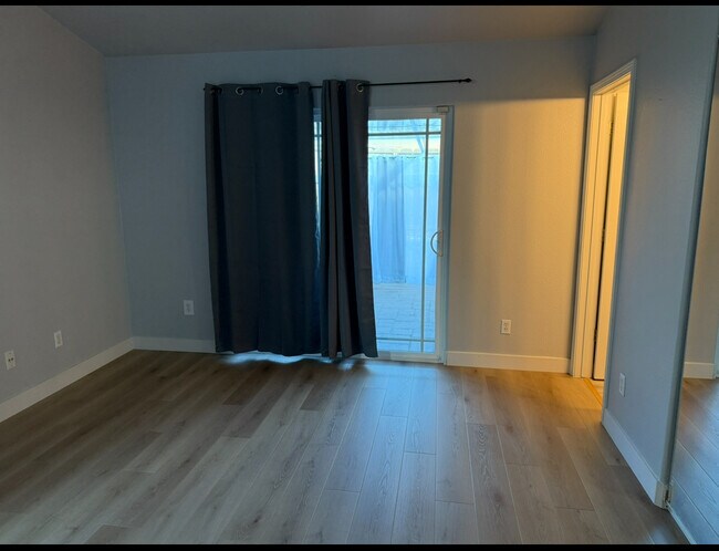 Photo - 871 Summer Dr