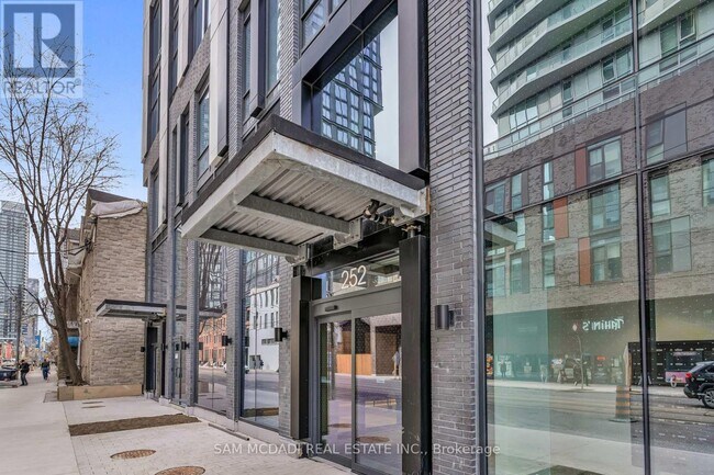 Photo - 252 Church St Unit 703