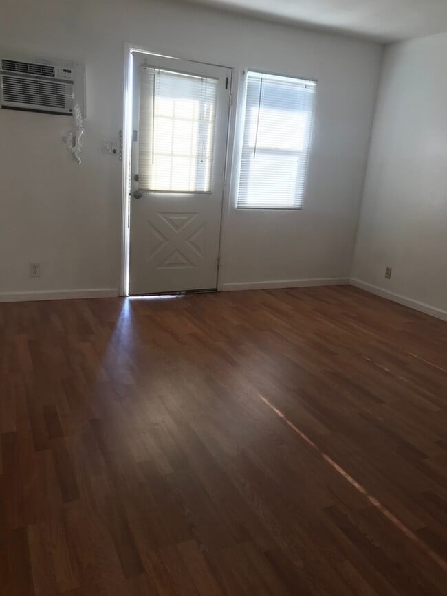 Photo - 2140 California St Unit 1