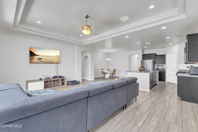 Photo - 1044 Gaitan St