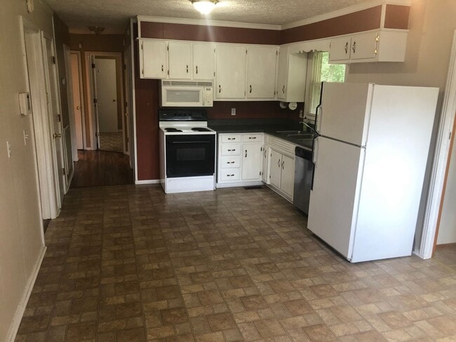 Photo - 1305 Raden Dr