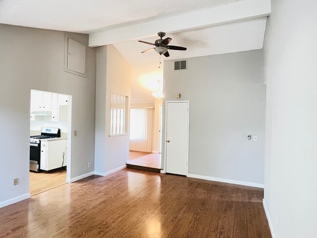 Photo - 5089 Brittany Dr