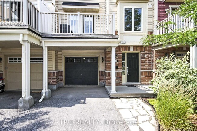 Photo - 2505 Waterlilly Way