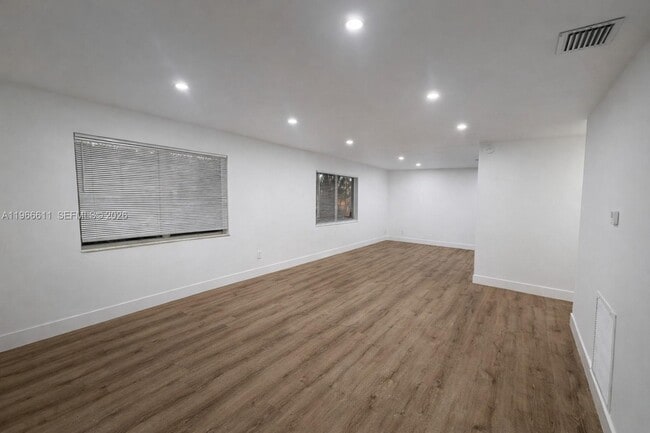 Photo - 6849 SW 12th St