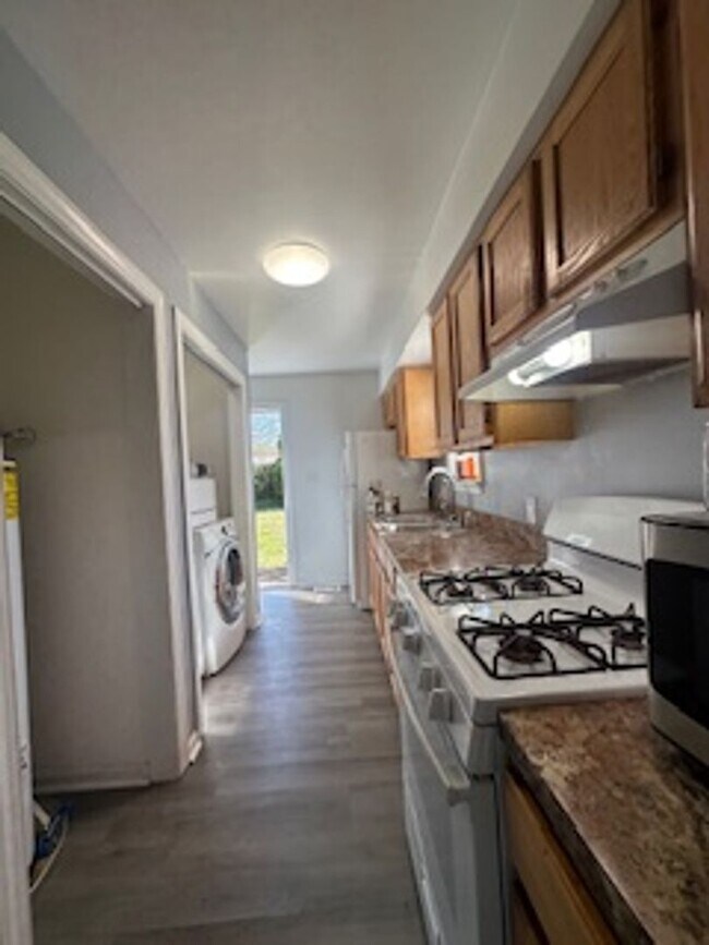 Photo - Beautiful House for Rent with Large Yard!