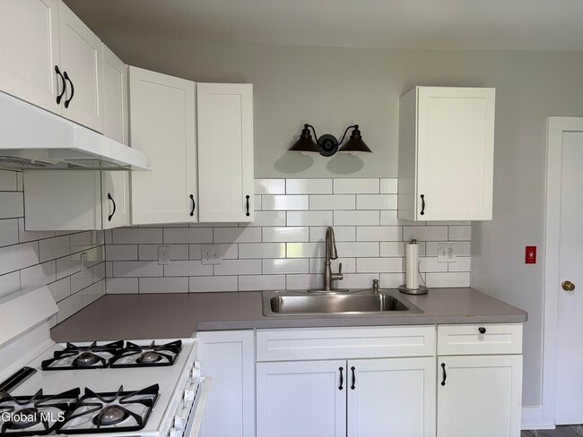 Photo - 15 Staple St Unit A