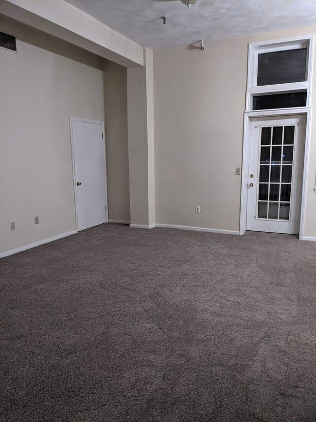 Photo - 303 W Main St