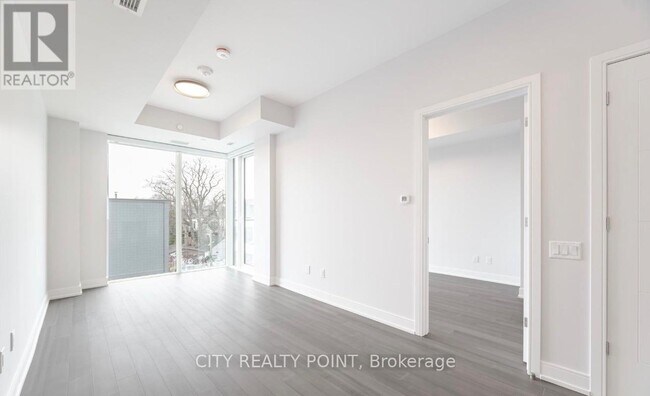 Photo - 664 Spadina Ave. Unité 214