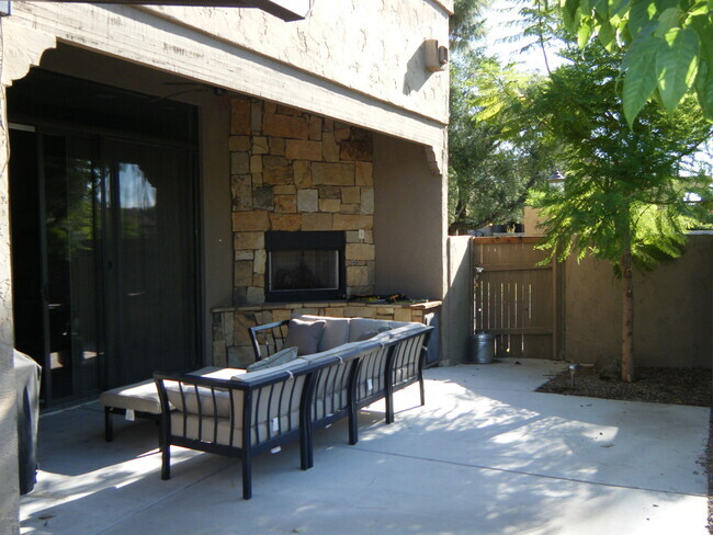 Building Photo - 7318 E Palo Verde Dr Rental